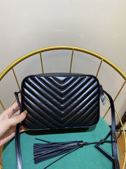 LOU 23 CAMERA BAG IN BLACK QUILTED LEATHER