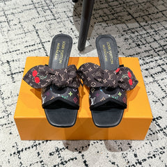 LV CHERRY HIGH HEELS 25S IN BLACK CALFSKIN WITH BOW STYLE 12