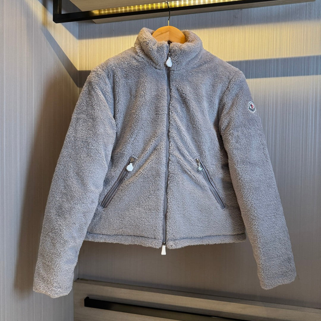 MONCLER 25S JACKET IN GRAY 064