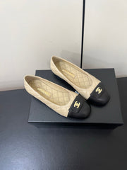 CC BALLET FLAT 25SS IN BEIGE MIX BLACK LAMBSKIN WITH GOLD HARDWARE