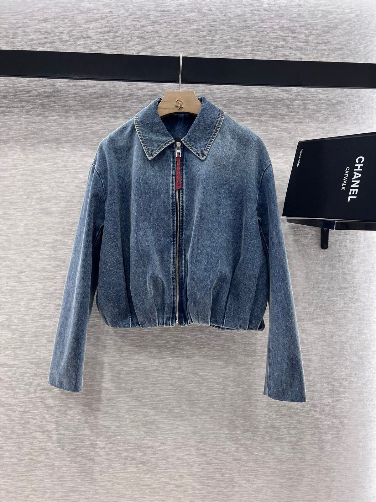 LOEWE DENIM JACKET WITH ZIPPER CLOSURE