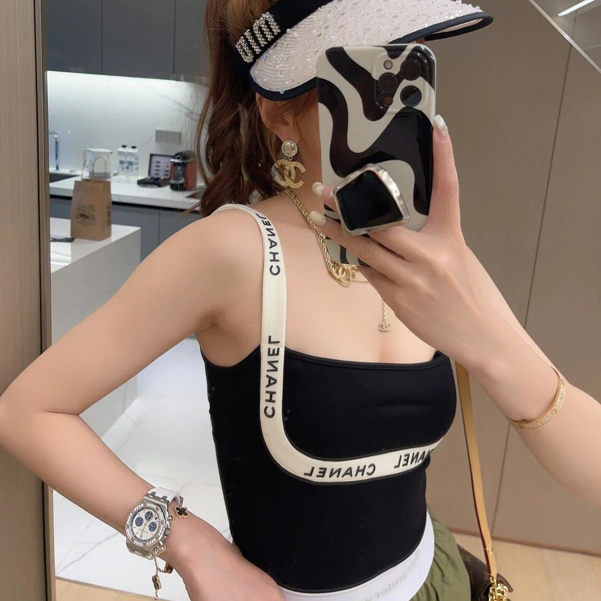 CHANEL 25S TANK TOP STYLE 189
